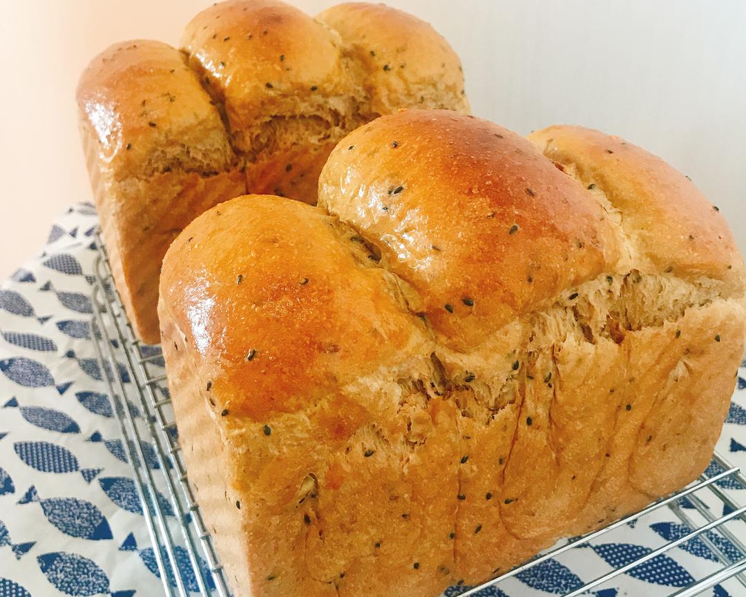 全麦红糖谷物面包（爆发力超好）