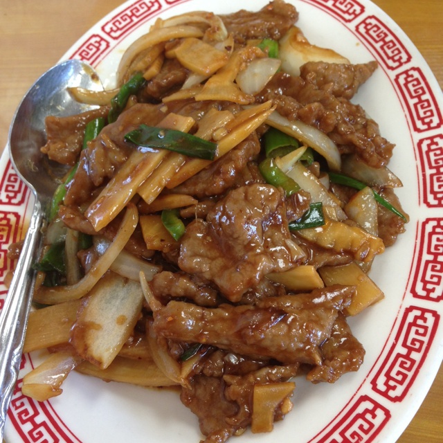 洋葱炒牛肉