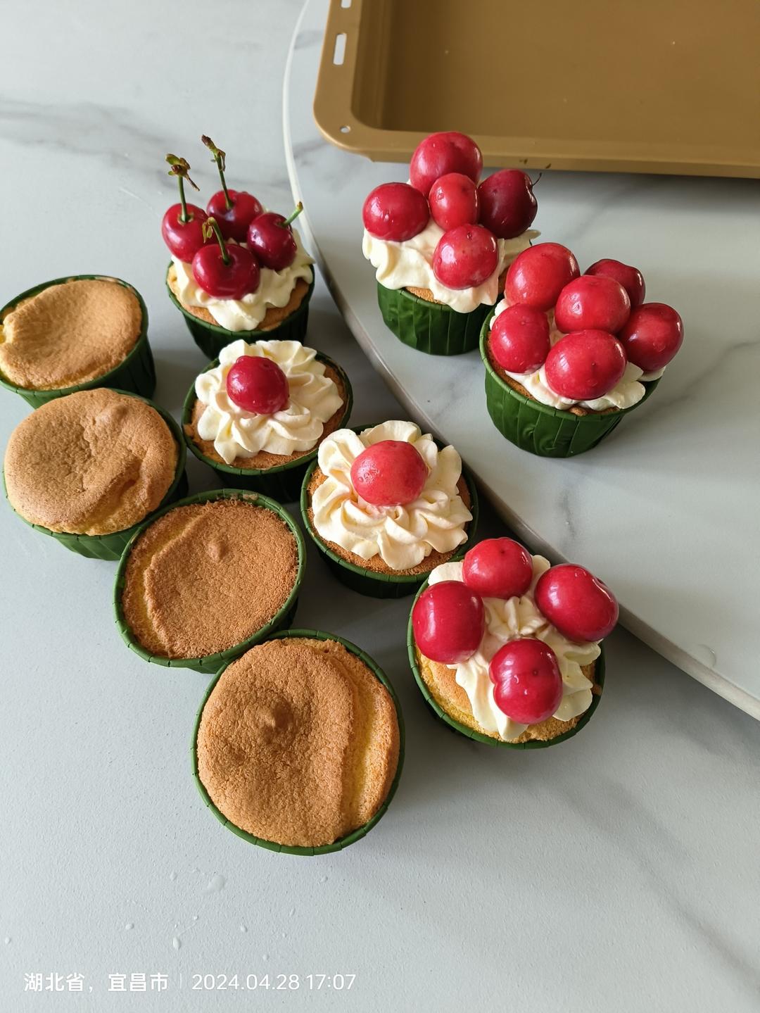 不回缩不开裂戚风纸杯蛋糕