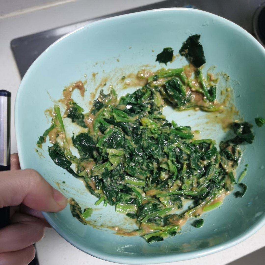 老少都爱吃的麻酱拌菠菜