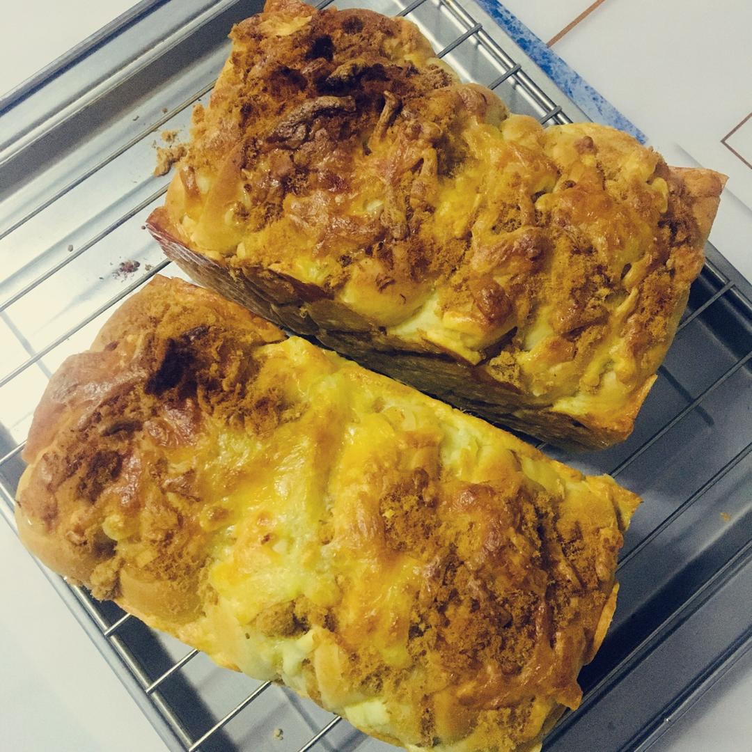 肉松马苏里拉吐司