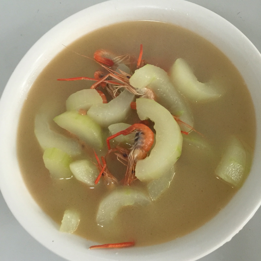 咲茶子做的黄瓜煮虾