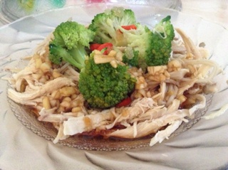 虾油豉香鸡丝拌金针菇