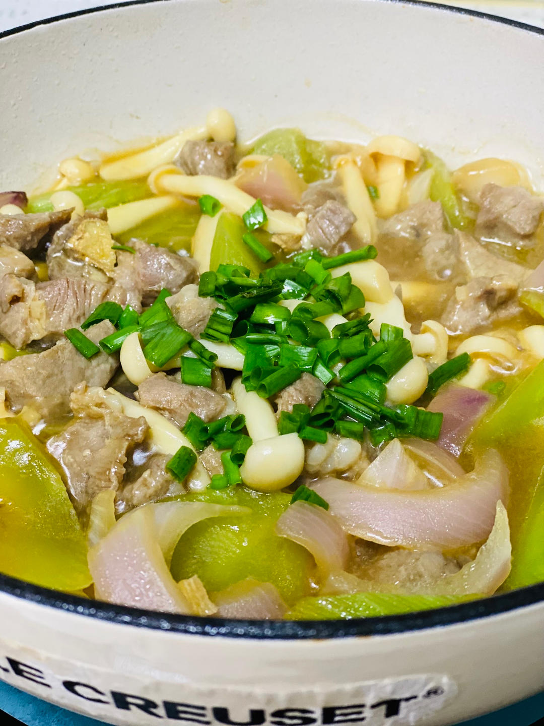 鲜菇焖梅肉 没啥缺点就是费饭得很