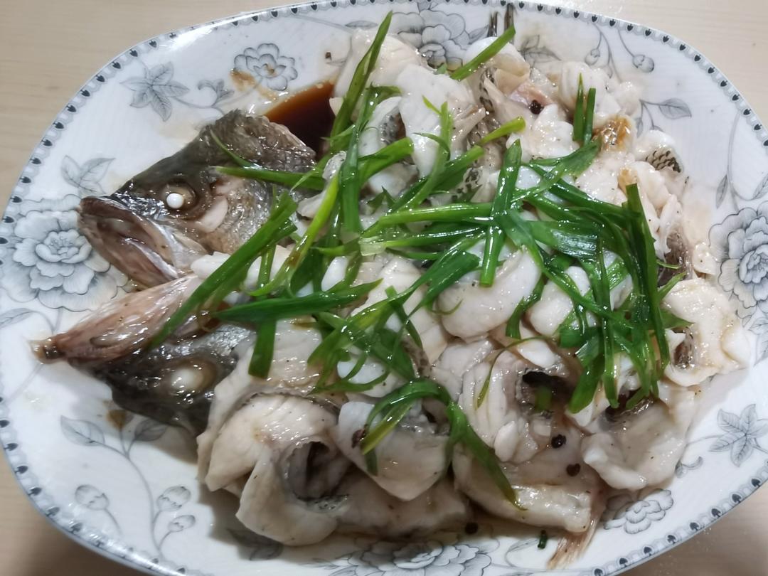 鲜嫩鲈鱼片