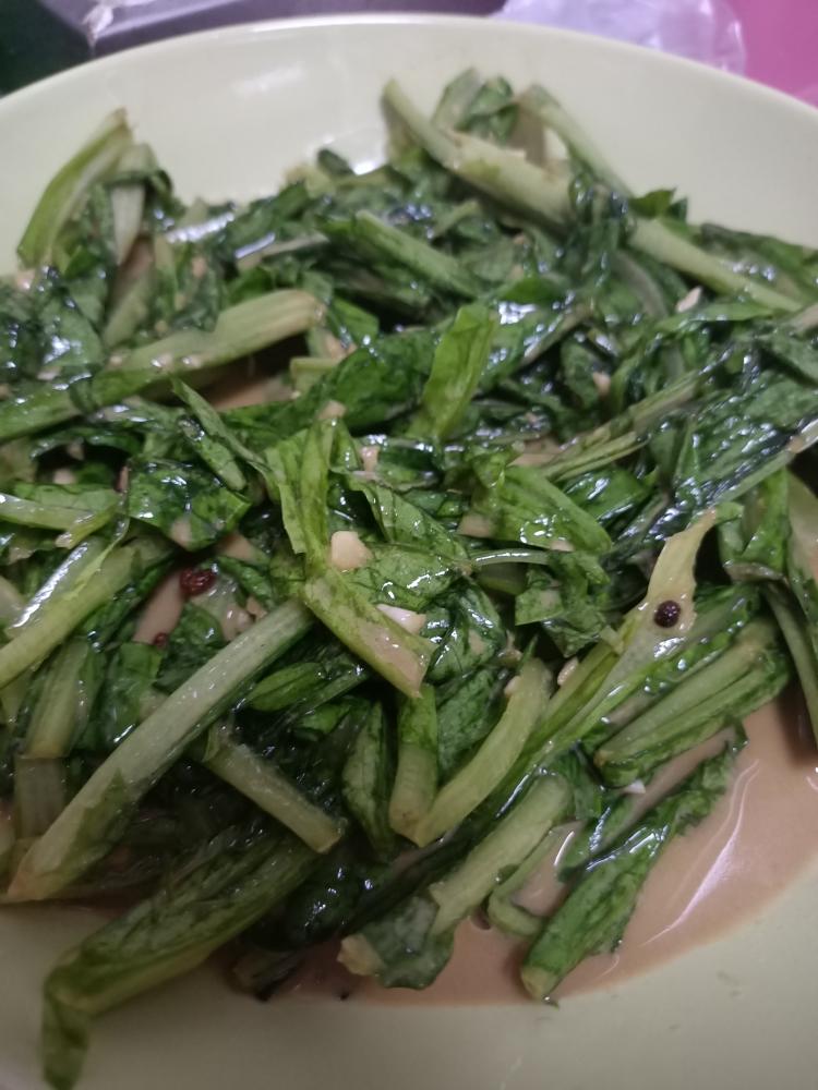 凉拌油麦菜