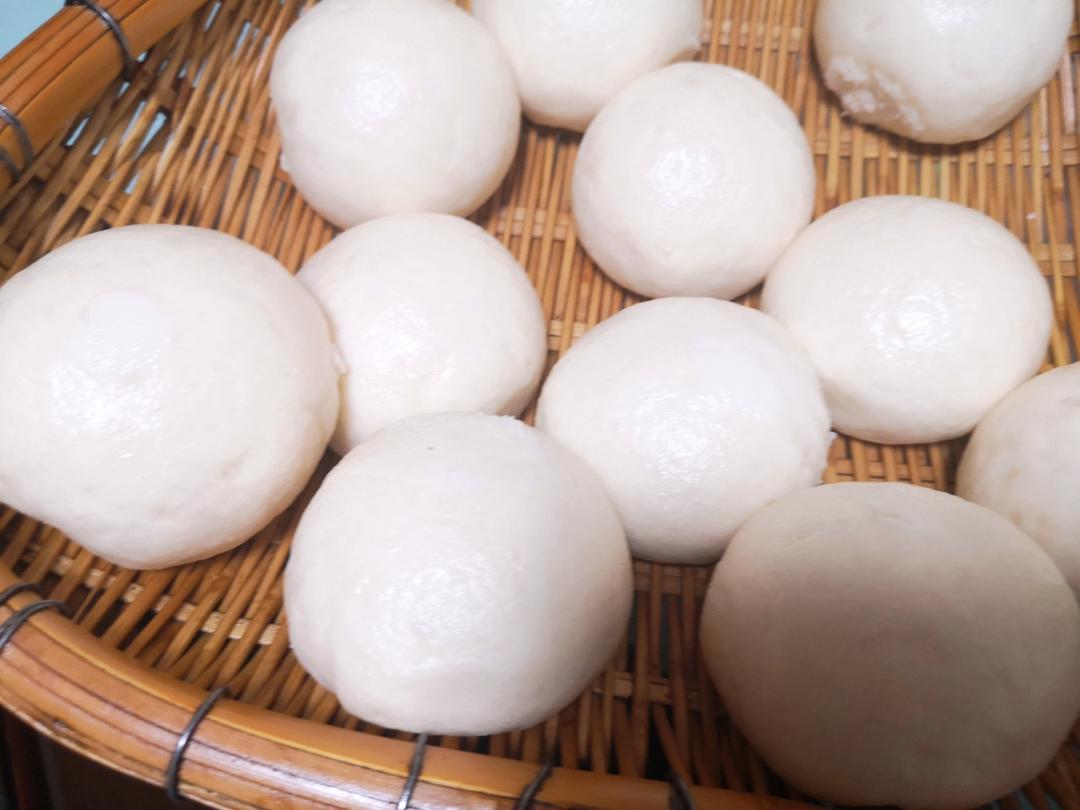 冬天做馒头，10人做，9人做不好，学会2个技巧，快速做出馒头