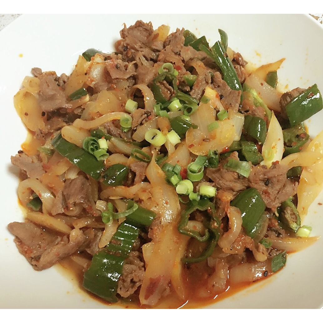 孜然洋葱炒牛肉粒