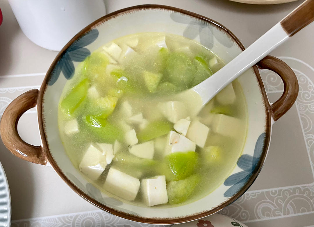 丝瓜豆腐汤
