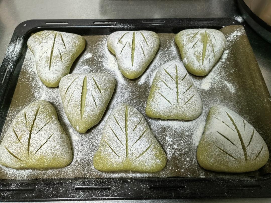 抹茶软欧（蜜豆奶酪馅）