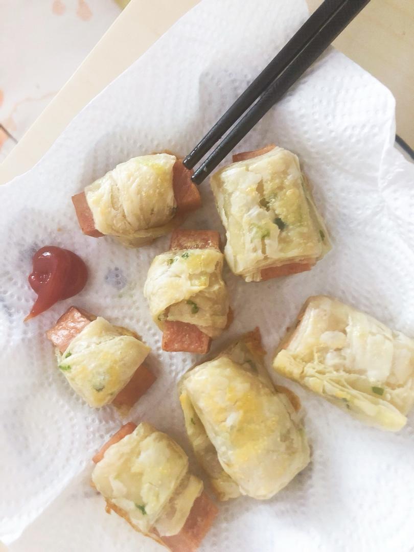 手抓饼热狗