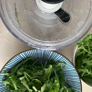 芝麻菜沙拉 | 低碳水减脂食谱的做法 步骤1