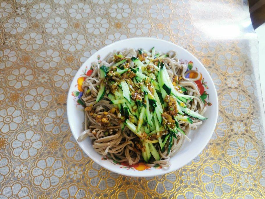 姥姥的爽口凉面！（干拌挂面）