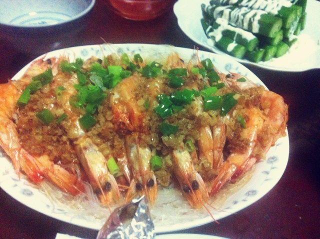 蒜蓉粉丝蒸大虾