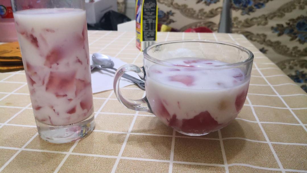 夏日特饮—5款可以吸的水果冻撞奶，白凉粉的N种可能