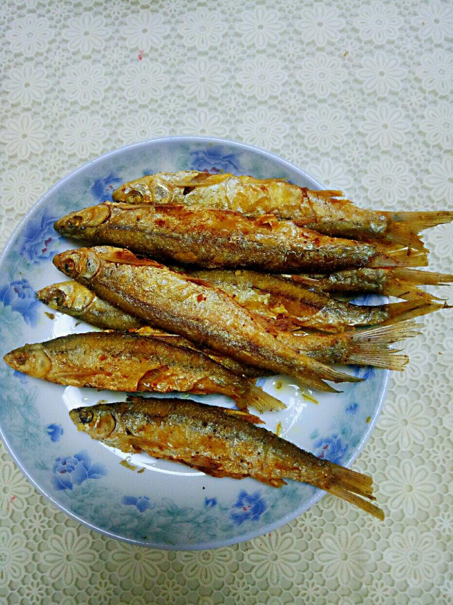 油炸野生小鱼