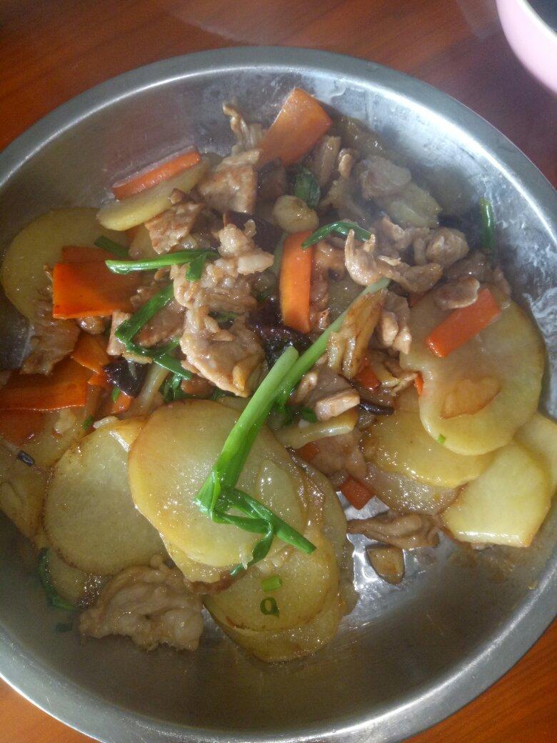 干锅土豆片