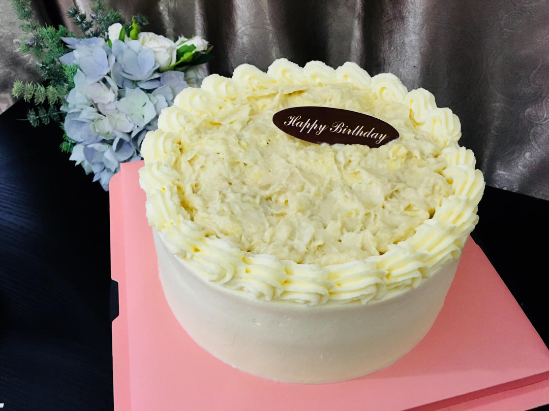 吃一口就会爱上的方形榴莲奶油蛋糕 齿颊留香～