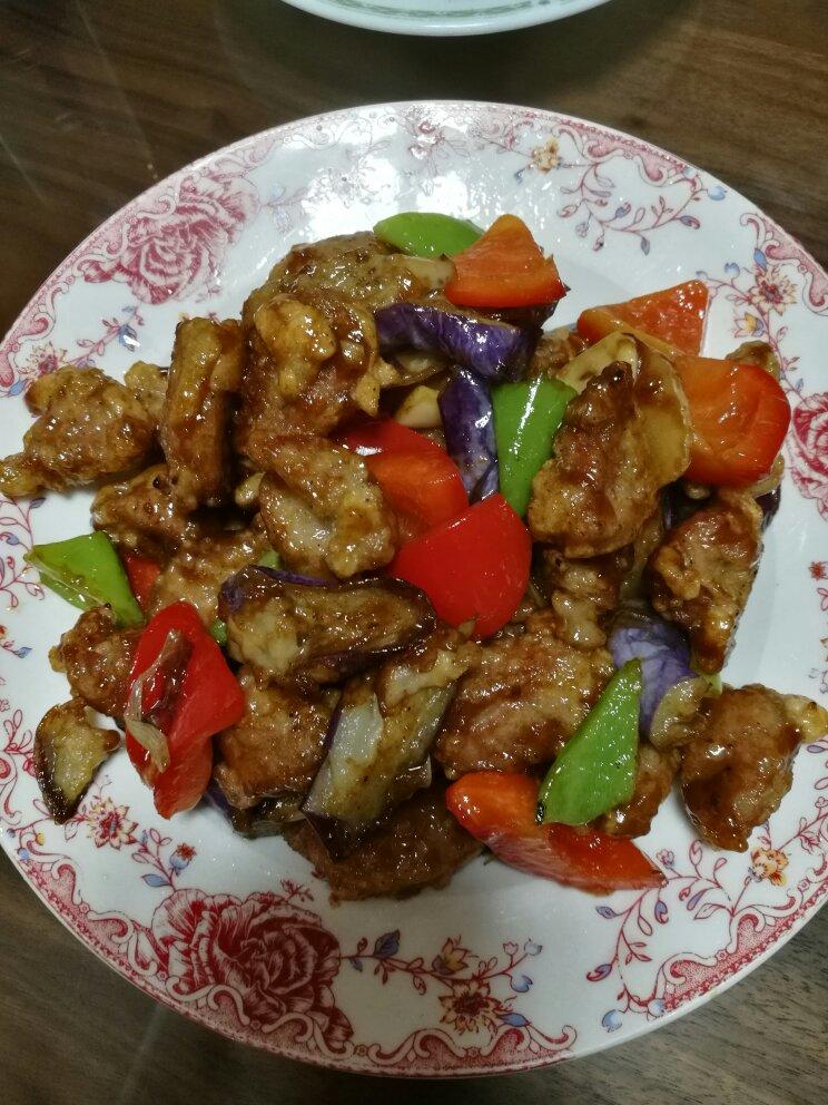 溜肉段烧茄子（东北硬菜呀哈哈）