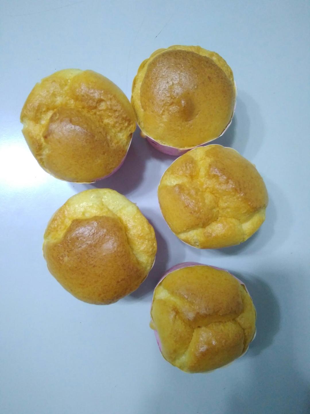 戚风杯子蛋糕^_^不开裂不回缩喔～