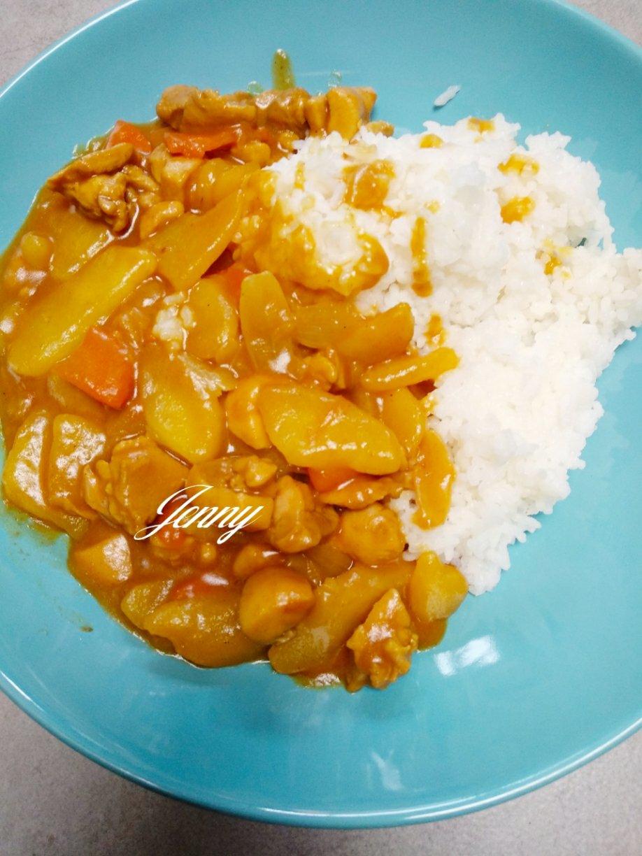 咖喱鸡肉饭