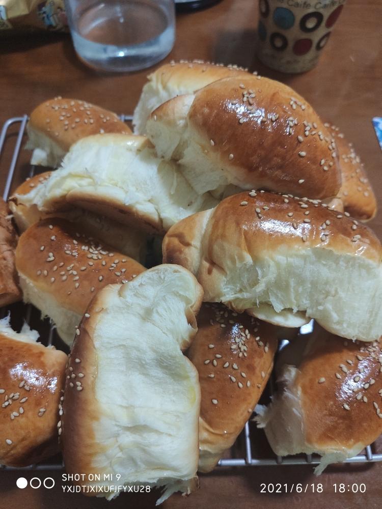 纯奶手撕吐司的做法 步骤1