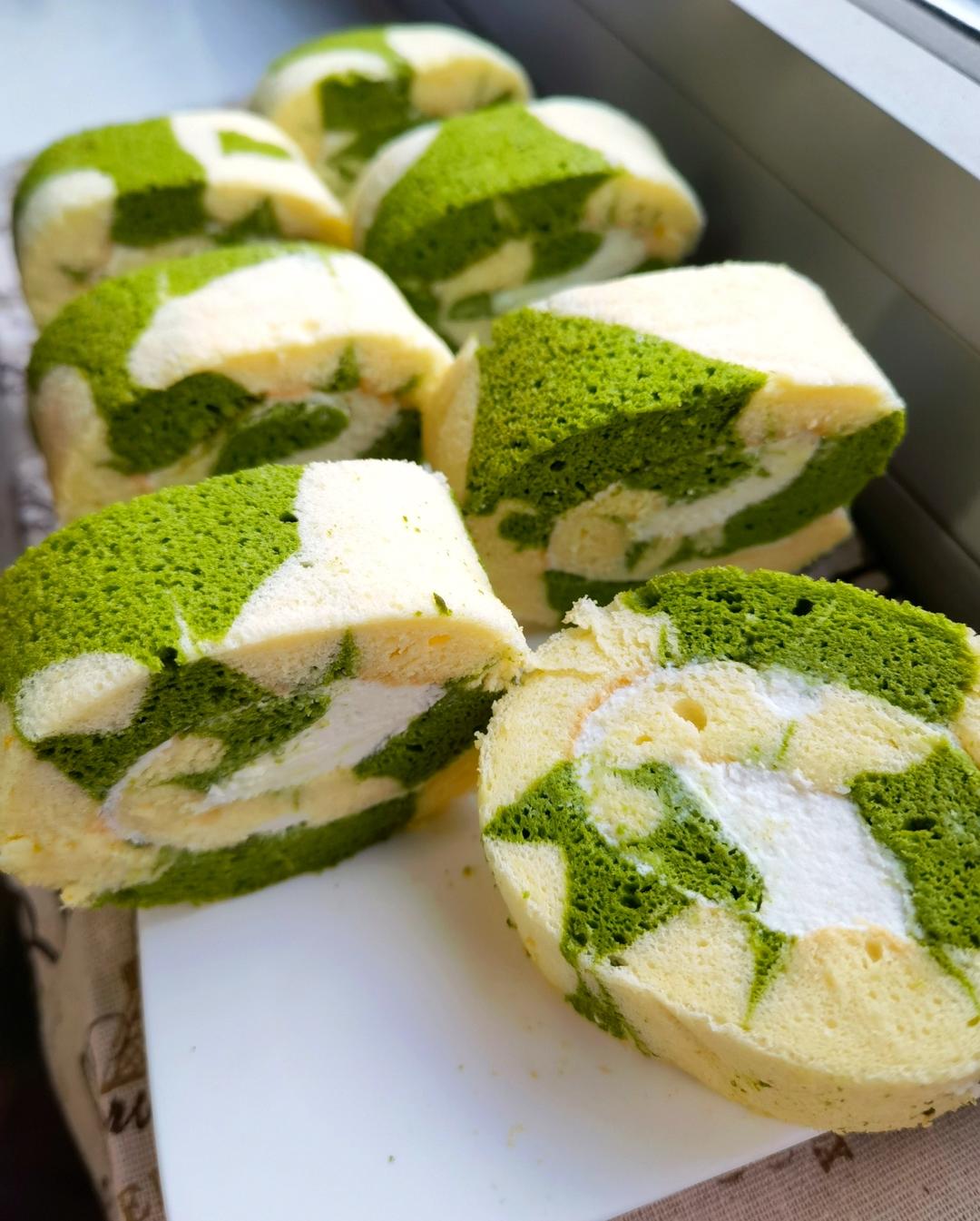 椰香斑斓戚风蛋糕卷