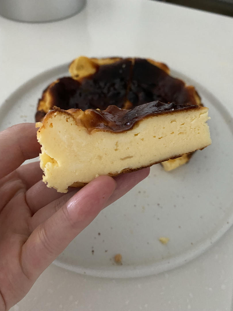 曼食慢语丨酸奶巴斯克蛋糕
