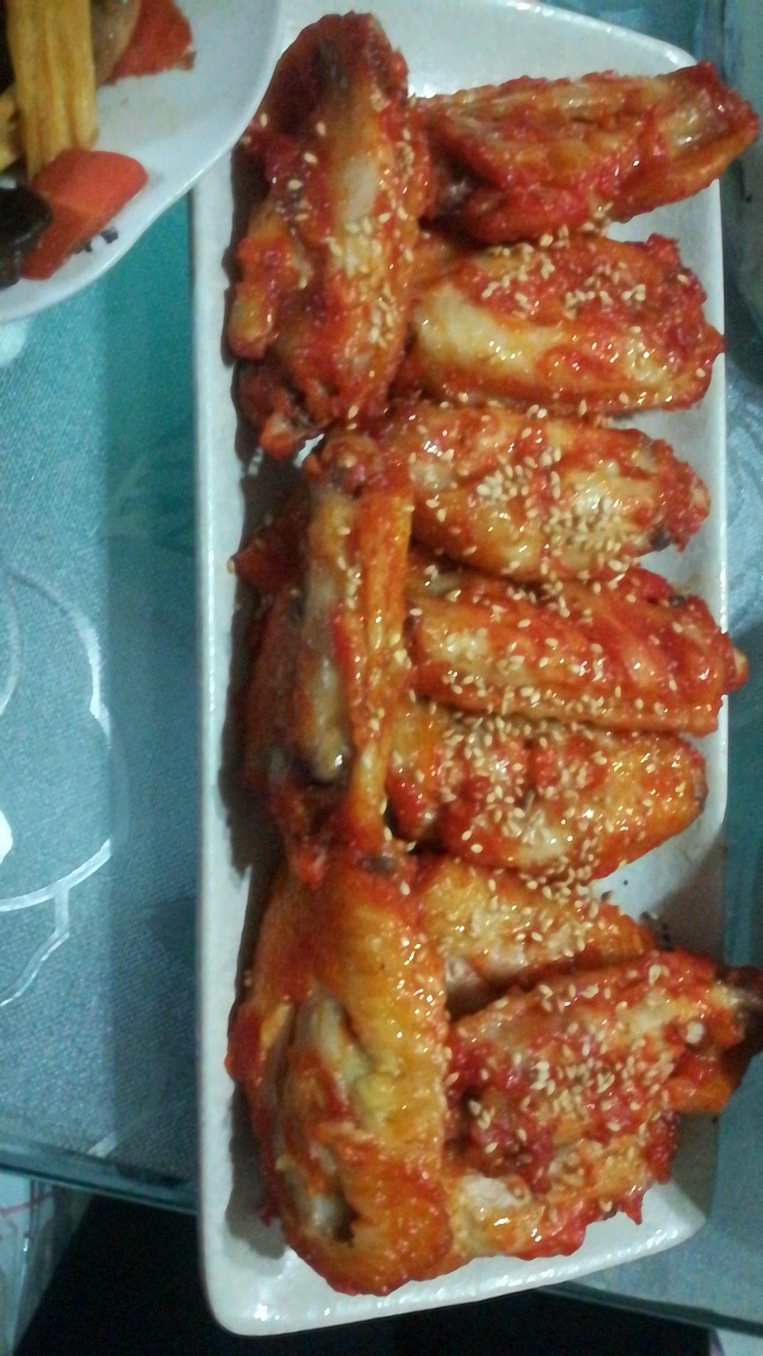 奥尔良烤鸡翅 还没摆盘就被抢光了