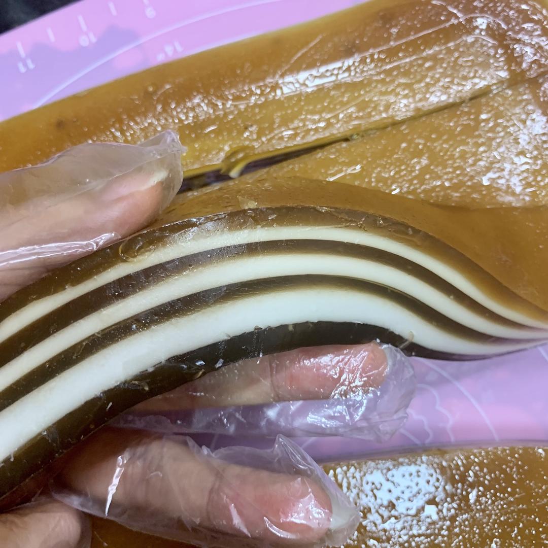 简易少甜椰汁千层糕的做法 步骤11