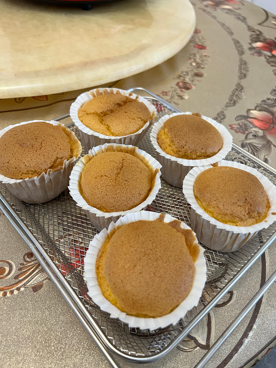 纸杯蛋糕 8寸戚风蛋糕的量