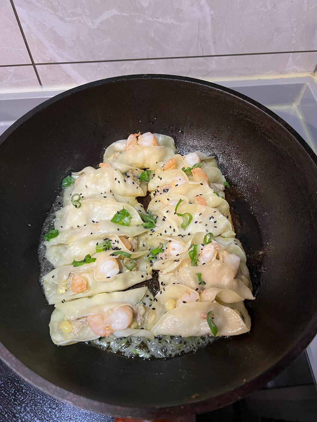 虾仁玉米猪肉锅贴