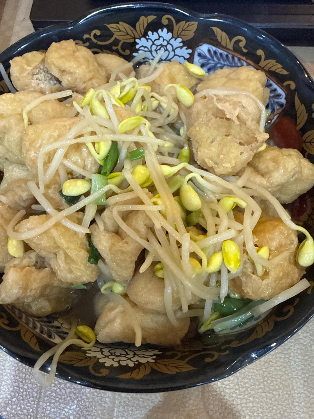 油豆腐烧黄豆芽