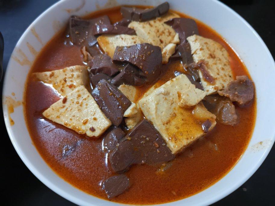 鸭血豆腐