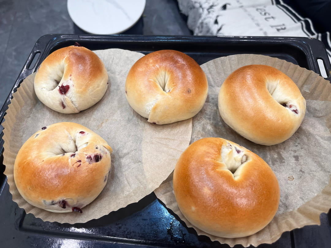 制作快！不用出膜，低脂好吃的面包就是它啦 | 贝果