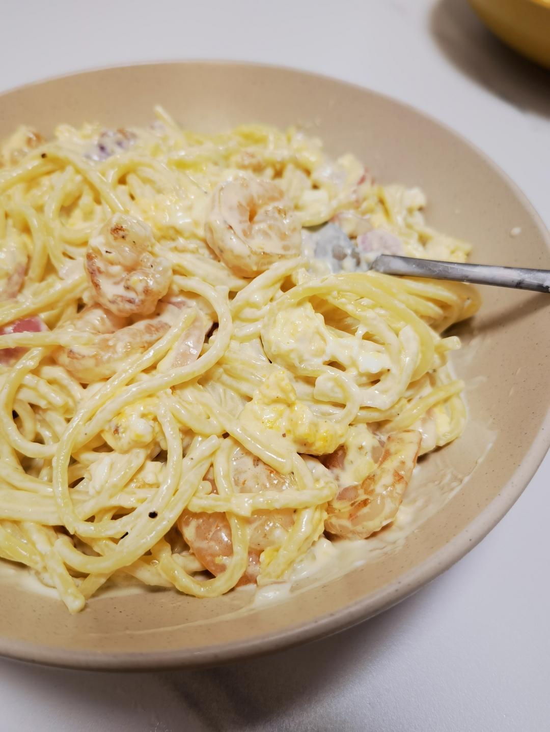 奶油蒜香黄油虾🦐意面| 奶香浓郁，一口沦陷