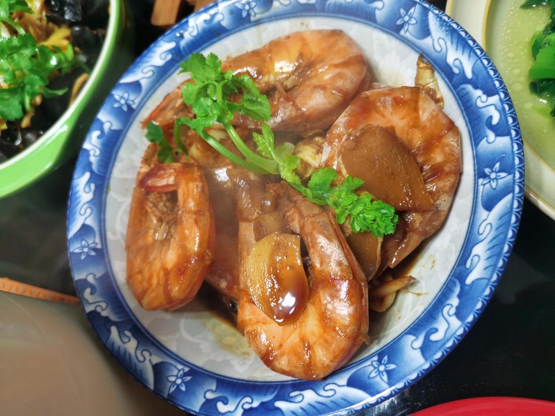 年夜菜｜香辣金针菇大虾 鸿运当头