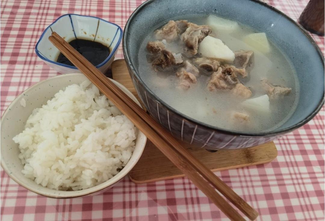 排骨山药汤