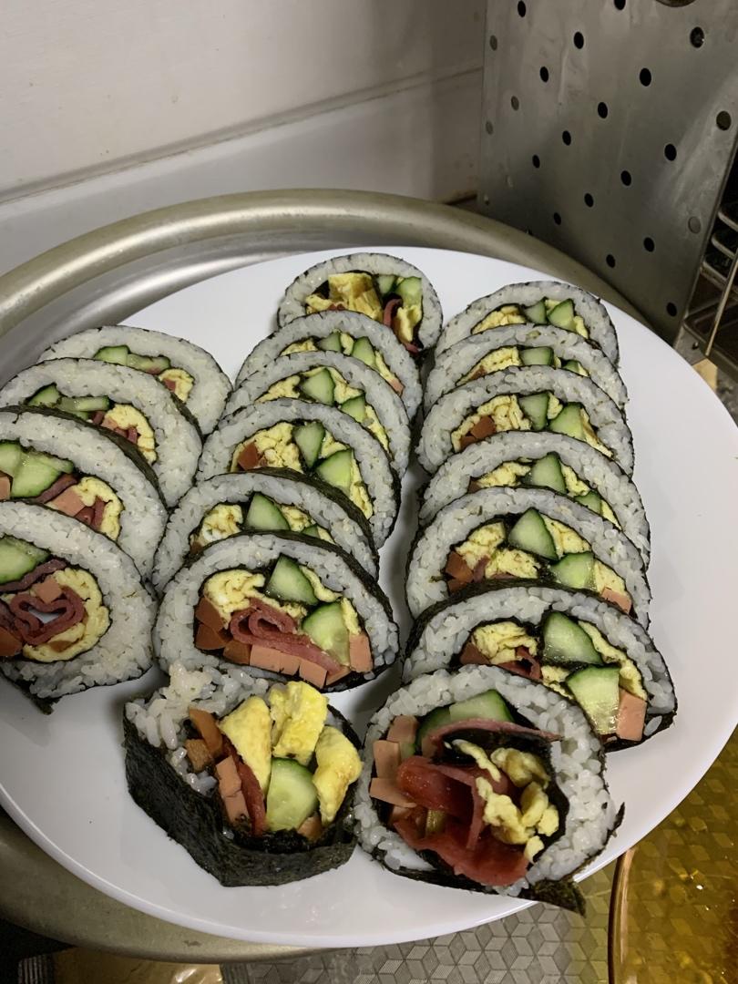 高颜值的紫菜包饭