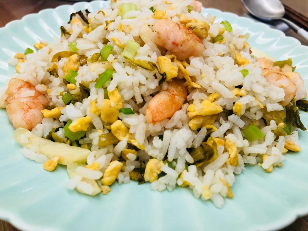 橄榄油泡菜蛋炒饭