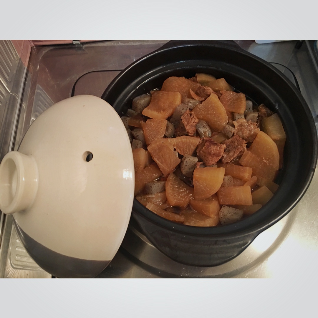 牛肉炖萝卜