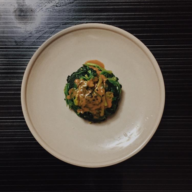 麻酱拌花生菠菜