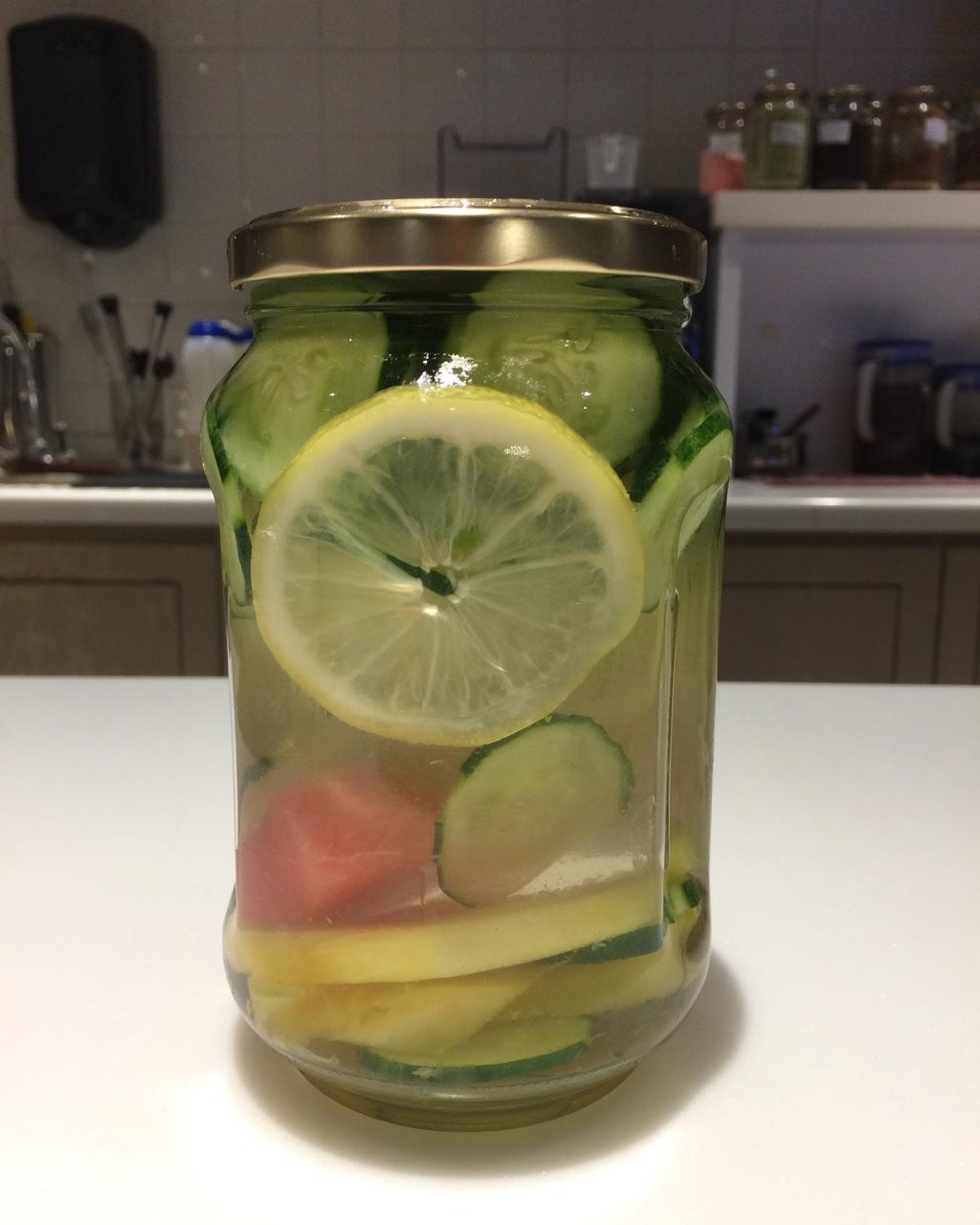 Detox Water(健康排毒水）