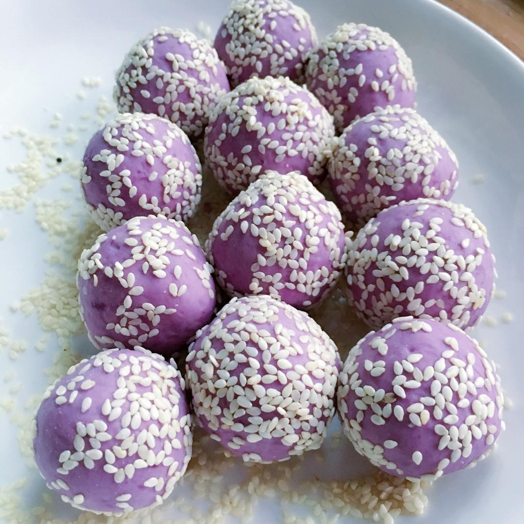 "louie做的紫薯芝麻球