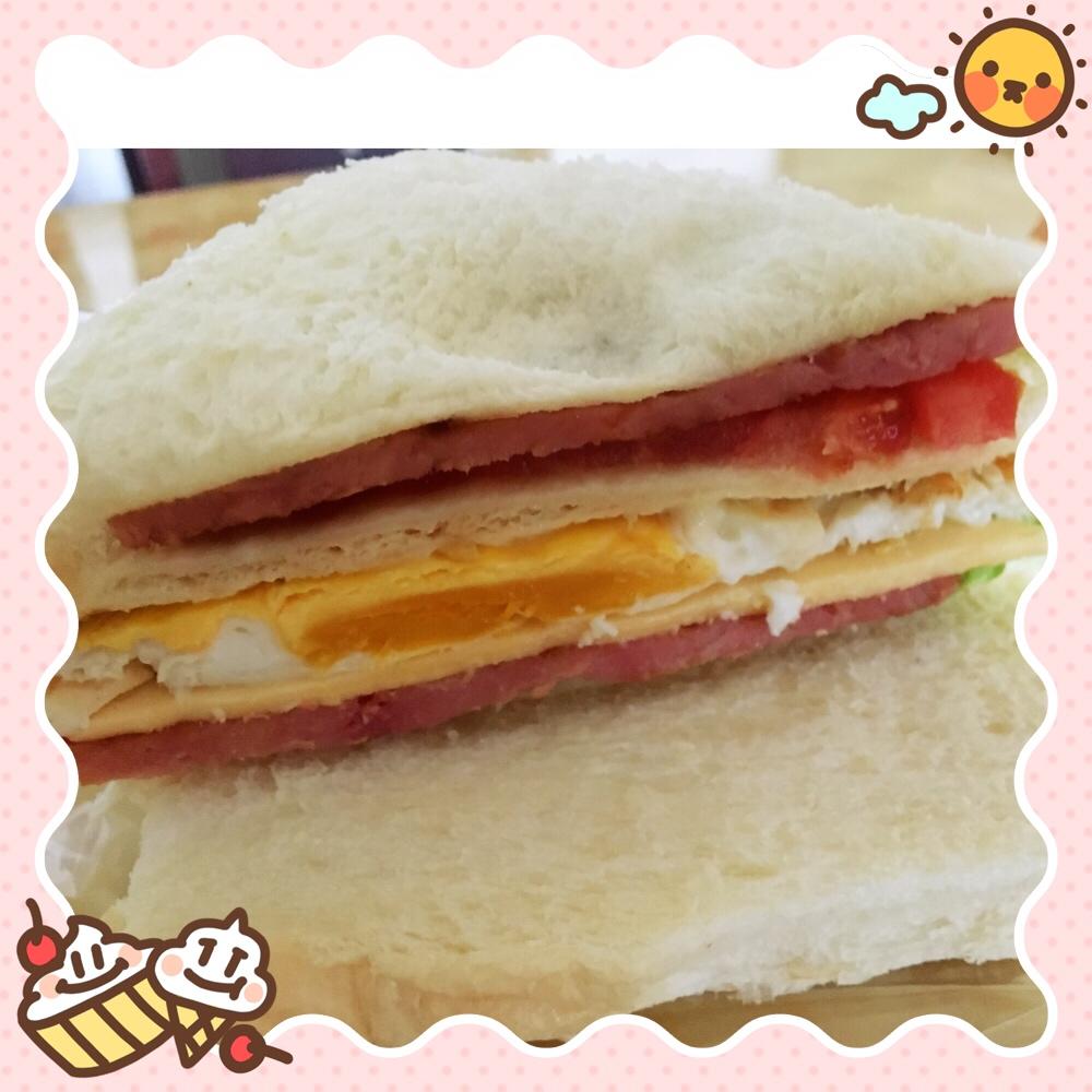 火腿芝士蛋三文治