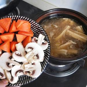 康复期的补品 牛筋汤的做法 步骤2