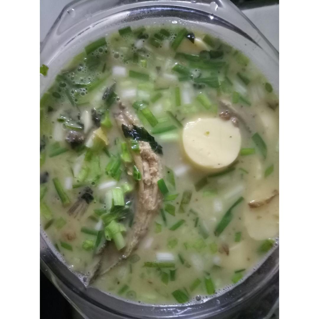 泥鳅炖豆腐（小贴士附杀泥鳅方法）