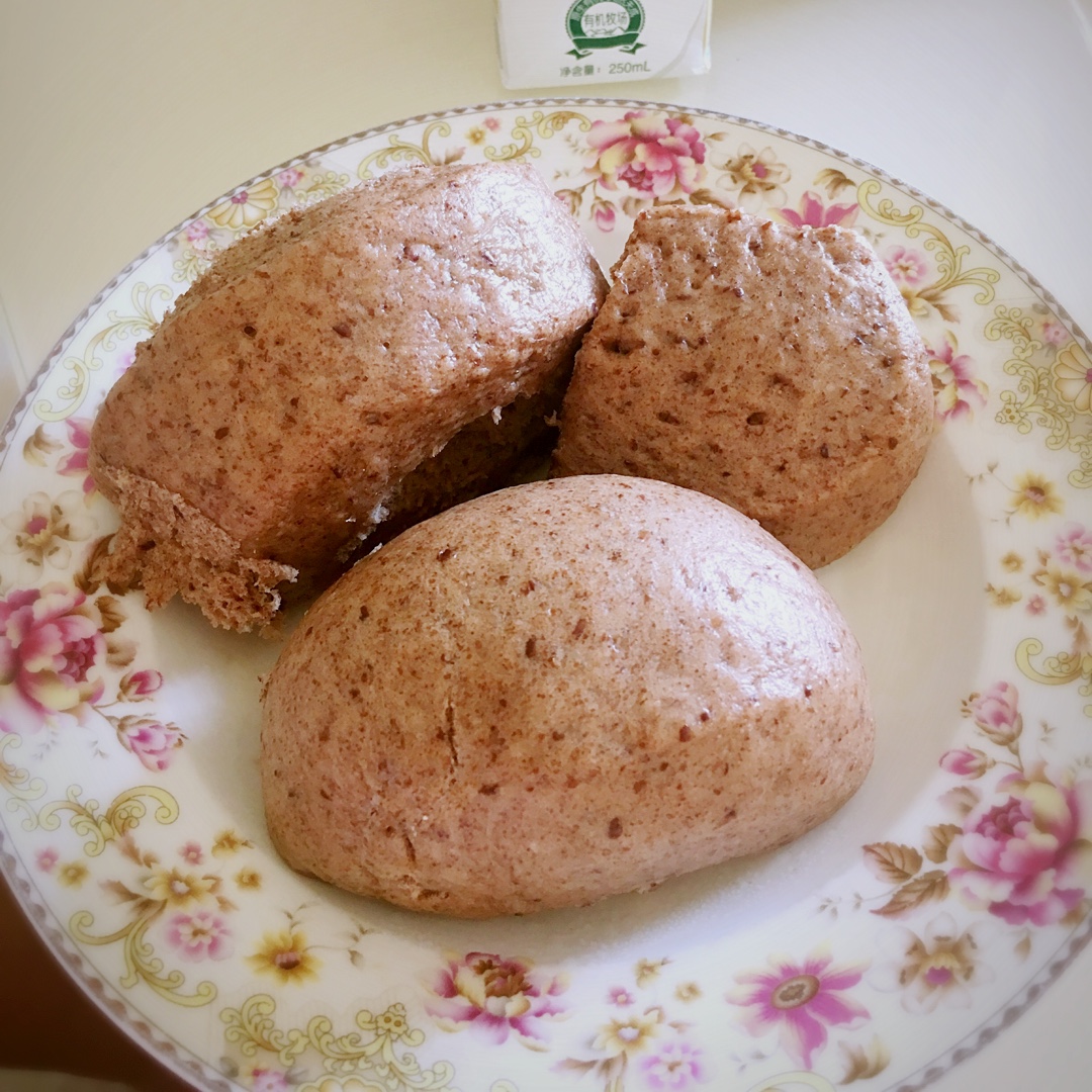 黑麦馒头