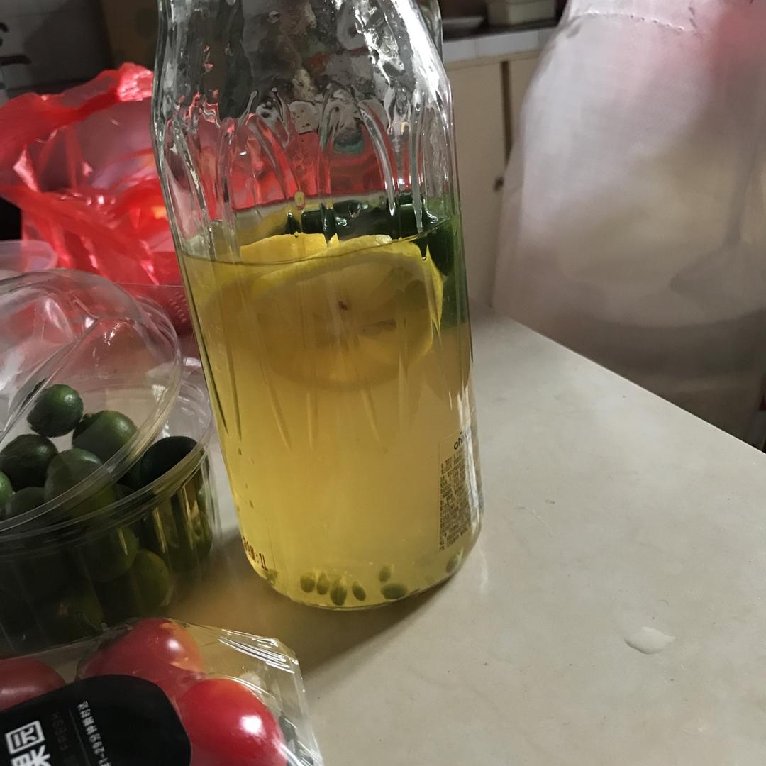 冰摇青桔柠檬茶