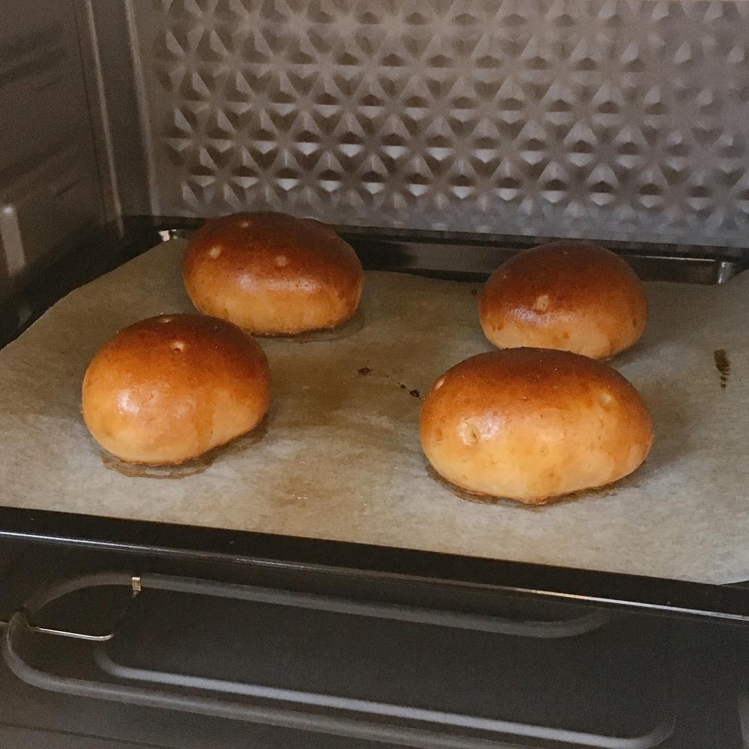 黄油面包卷
